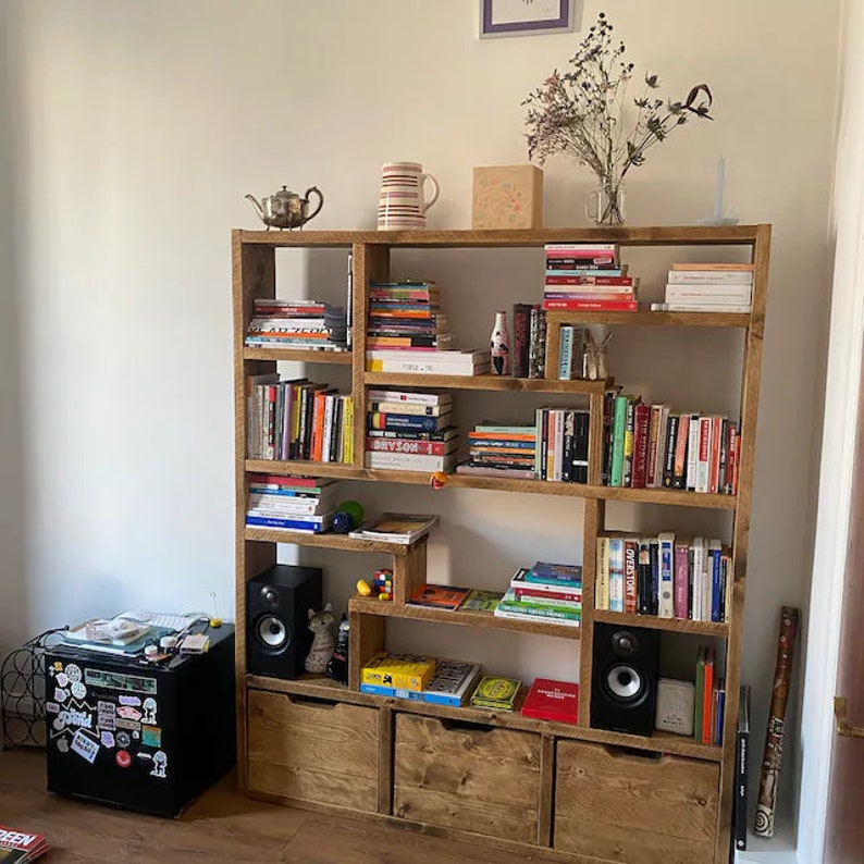 Reclaimed Wood Bookcase with 3 Compartments - Rustic Shelving Unit | Scaffold Timber Furniture | 3D Design - 3d